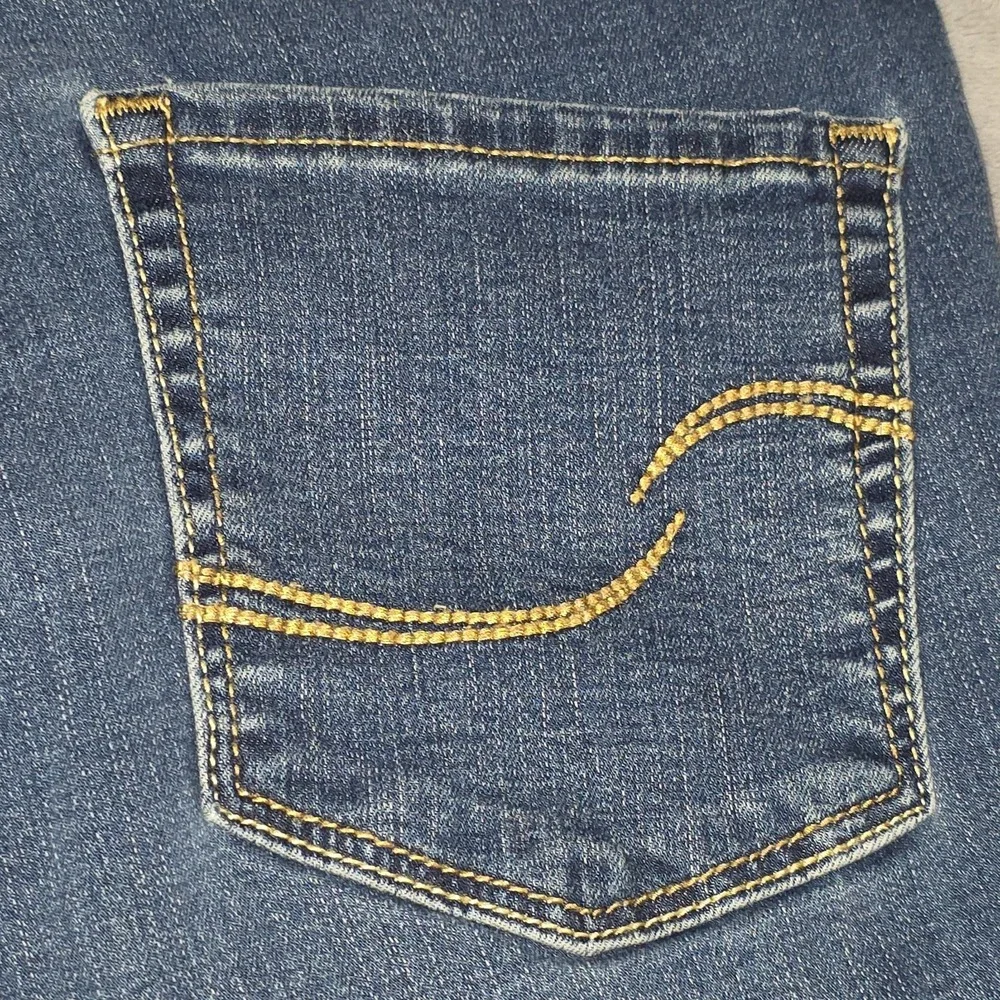 Signature Levi Strauss‎ Low Rise Cuffed Stretch Denim Jean Shorts Womens Size 27